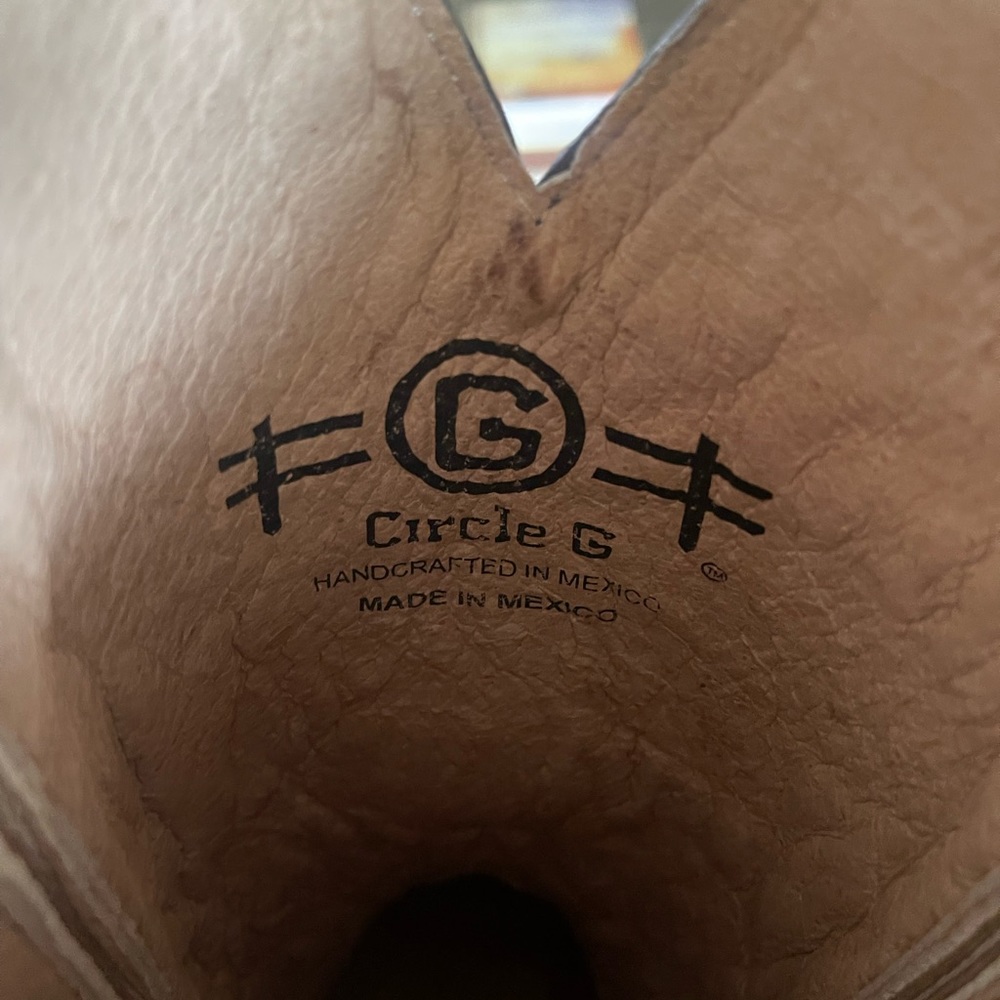 Ladies Circle G Western Boots. NWOT. In original box, and never worn. - Picture 6 of 12